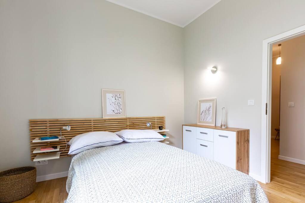 Bright And Cozy Apartment Near Park, With A Huge Terrace. 바르샤바 외부 사진